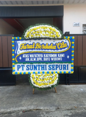 Papan Bunga Duka di Winong