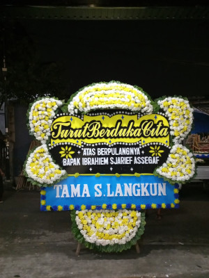 Papan Bunga Duka di Winong