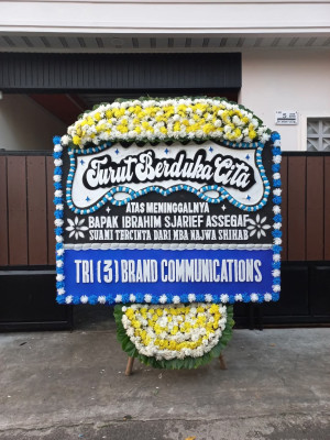 Papan Bunga Duka di Winong